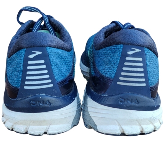 2A Brooks Adrenaline 18 Athletic Run Shoe Sneaker Blue White Women 9.5 Narrow - Picture 3 of 10